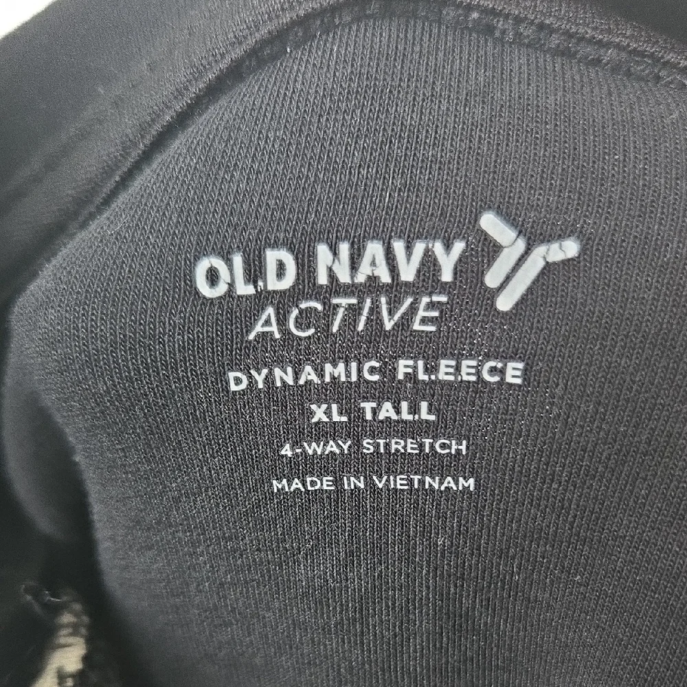 Old Navy Men's Black Long Sleeve Tee - Picture 3 of 5